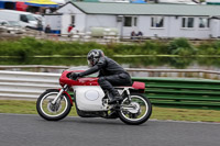 Vintage-motorcycle-club;eventdigitalimages;mallory-park;mallory-park-trackday-photographs;no-limits-trackdays;peter-wileman-photography;trackday-digital-images;trackday-photos;vmcc-festival-1000-bikes-photographs